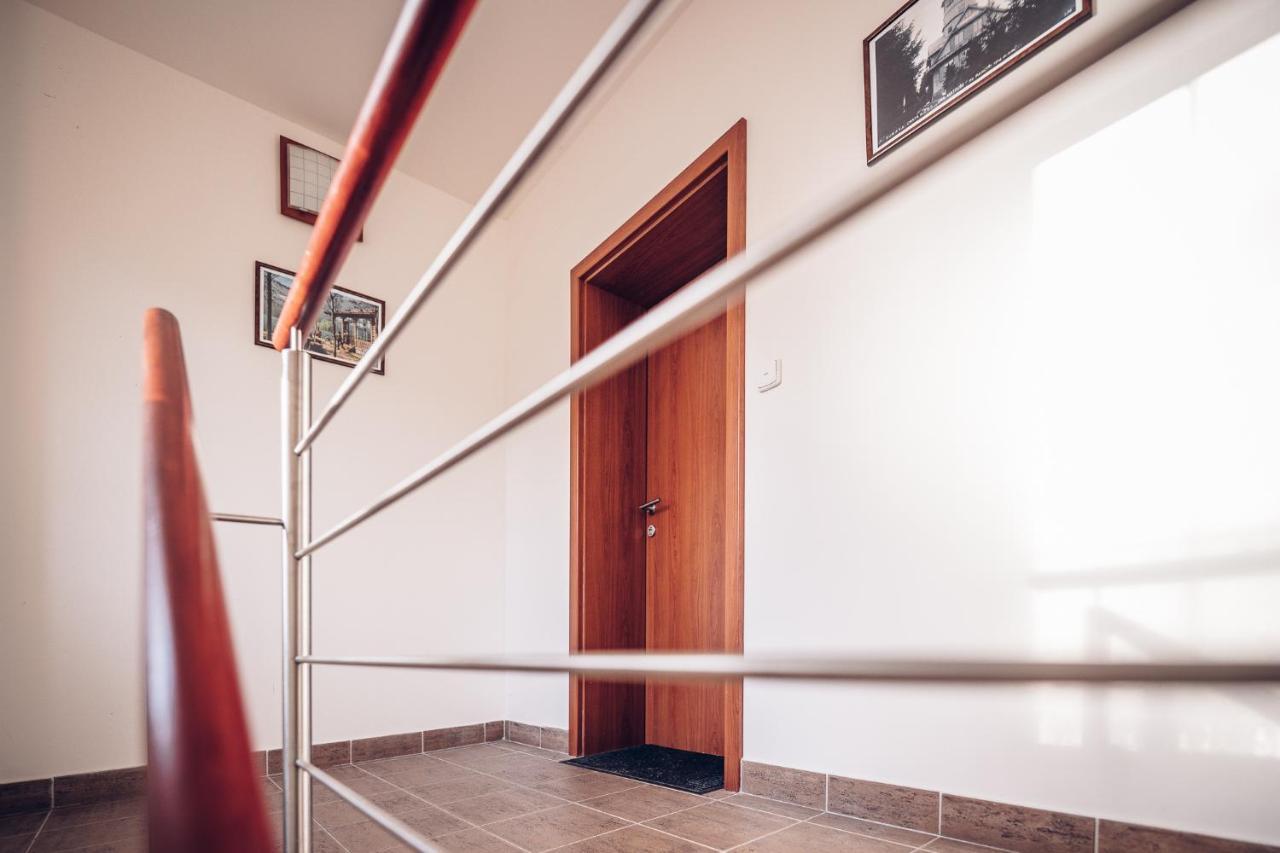 Apartmany Domino Železná Ruda エクステリア 写真