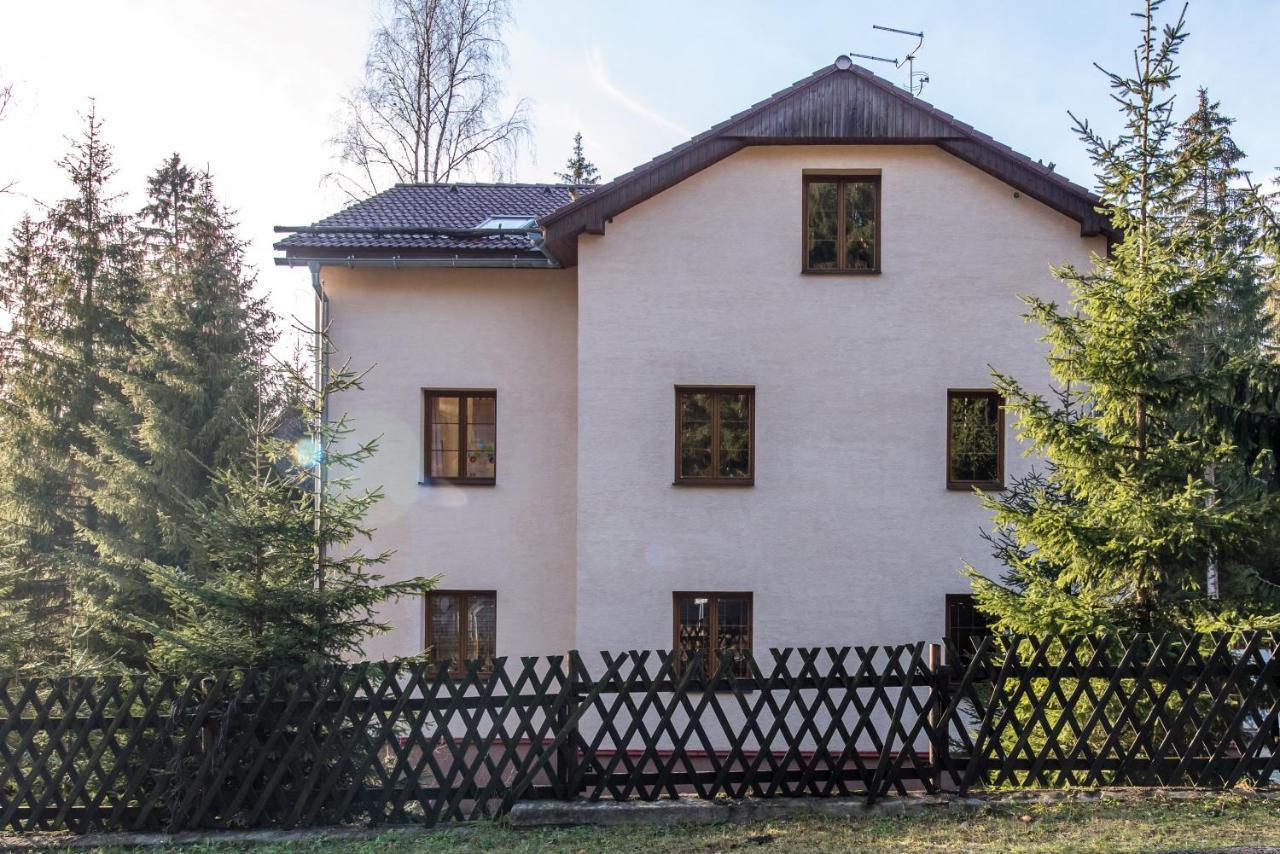 Apartmany Domino Železná Ruda エクステリア 写真
