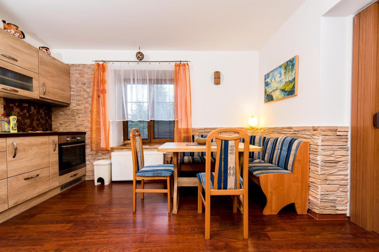 Apartmany Domino Železná Ruda エクステリア 写真